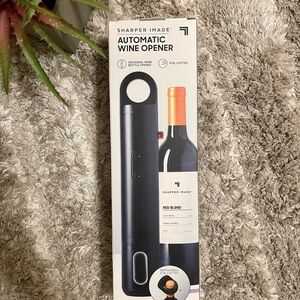 SHAPER IMAGE Automatic Wine Opener NWT